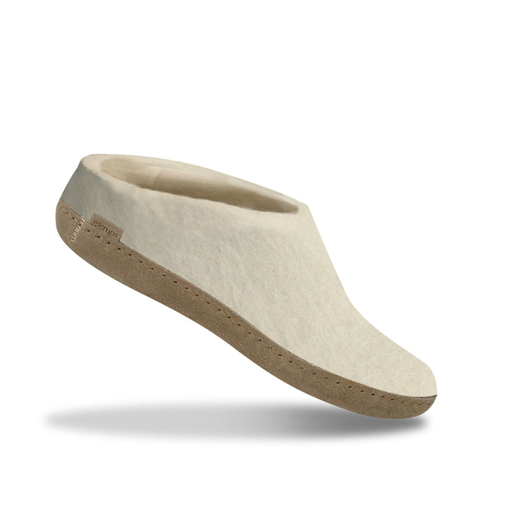The leather slip-on white