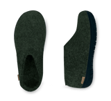The black rubber shoe forest