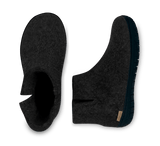 The black rubber boot charcoal