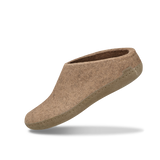 The leather slip-on sand
